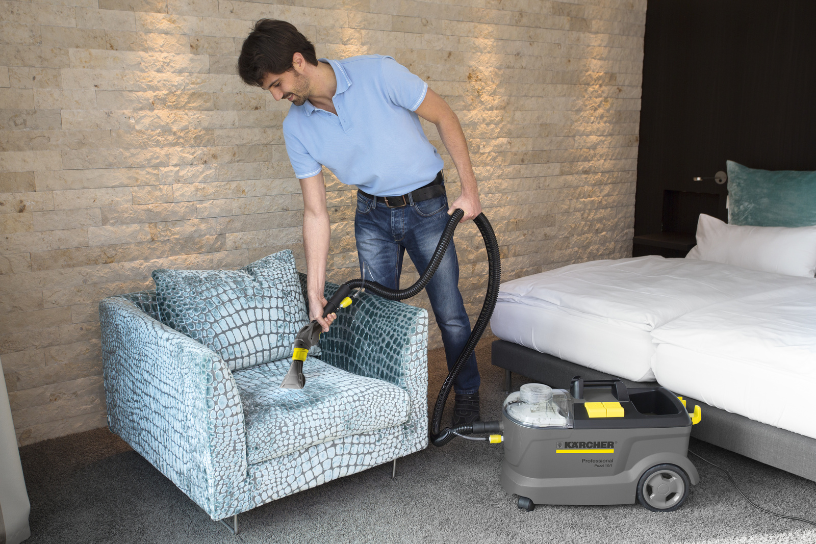 Lavatapetes Profesional Karcher Puzzi 10/1